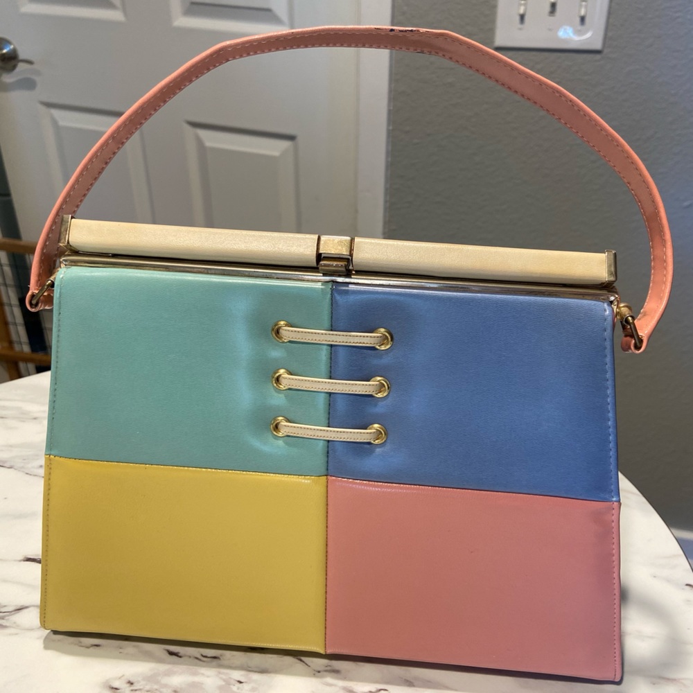 A Naturalizer Handbag Vintage Colorful Purse